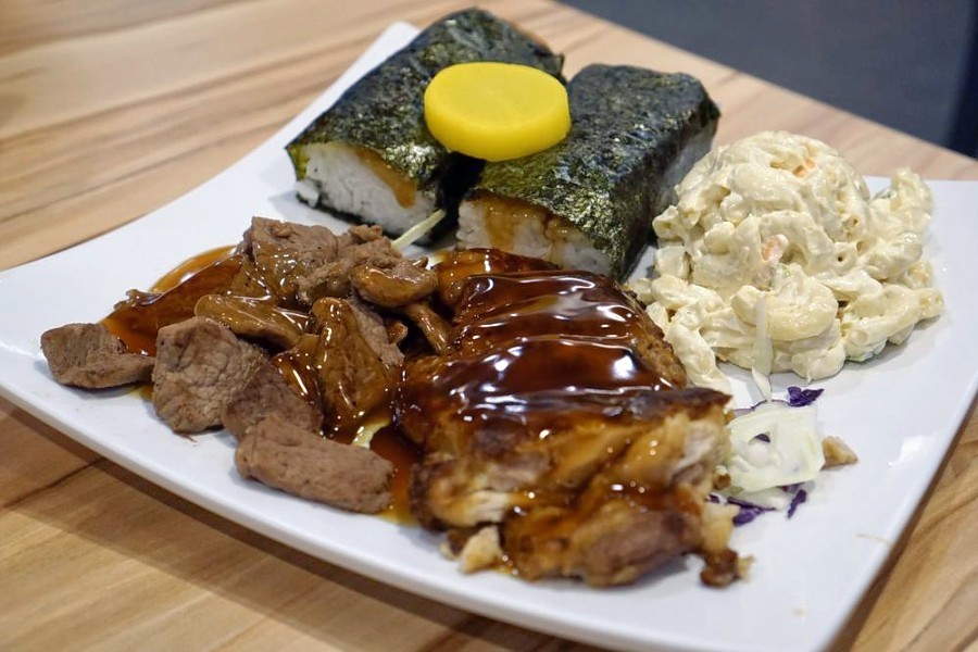 Lulu Hawaiian BBQ